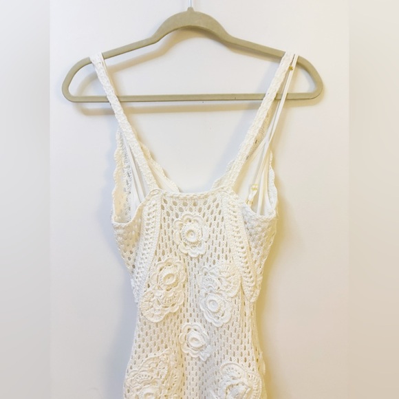LOVESHACKFANCY Rohesia Appliquéd Crochet Dress - Picture 13 of 14